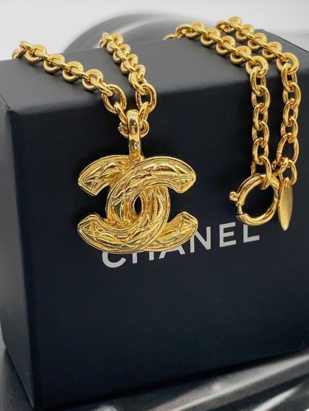Chanel 24k Gold plate ,COCO Matelassé Necklace vintage 1970-1980